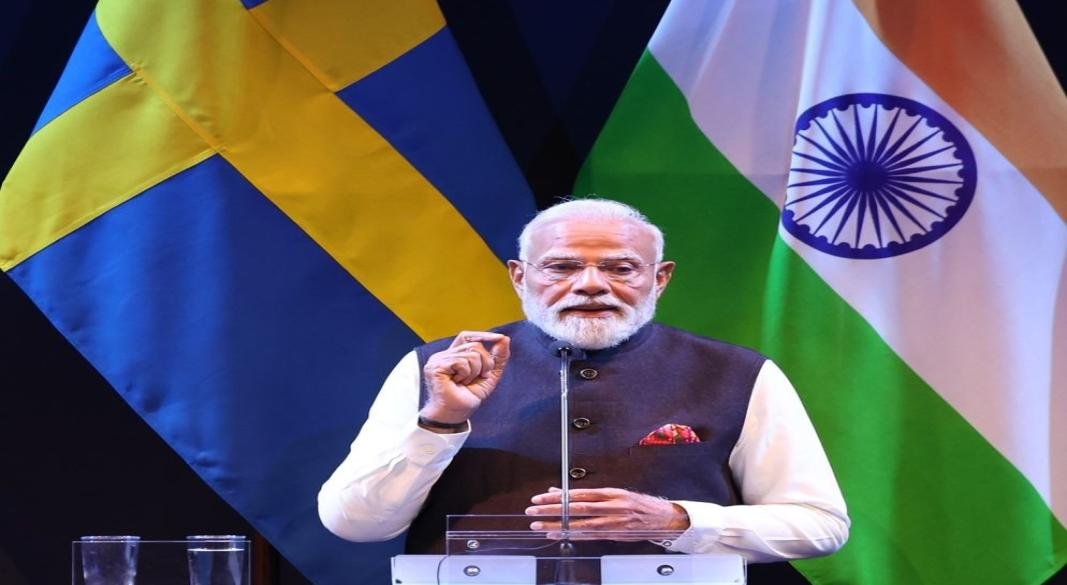 "Unless we unite, the world will not be able to address the challenge of global security": PM Modi